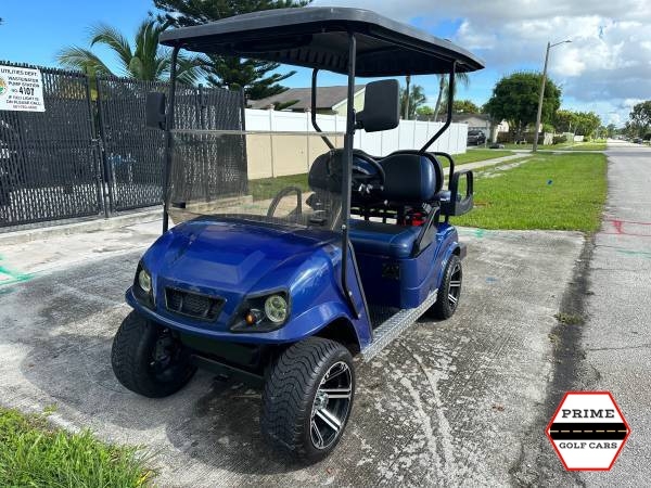 Blue EZGO 4 Passenger Golf Cart affordable golf cart rental, golf cart rent georgia